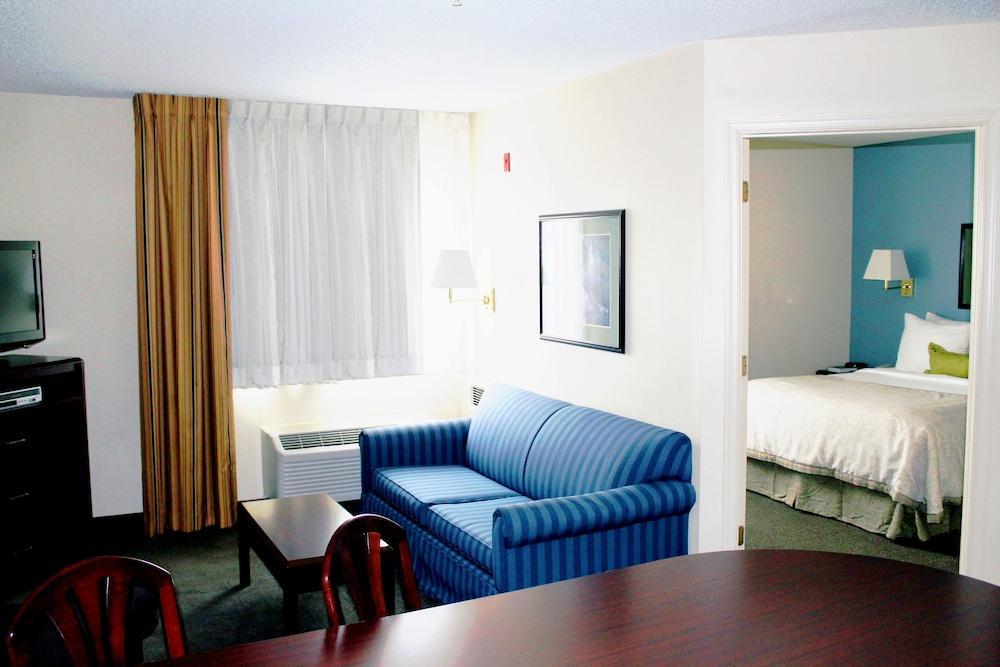 Candlewood Suites Glen Allen-Short Pump Екстериор снимка
